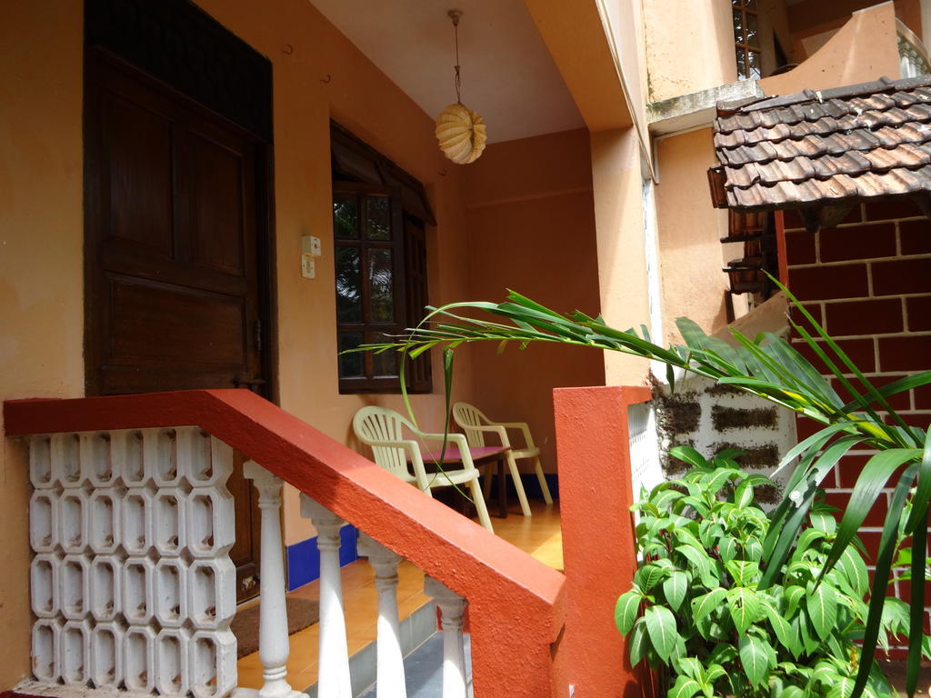 Pinto Guest House Candolim Zimmer foto