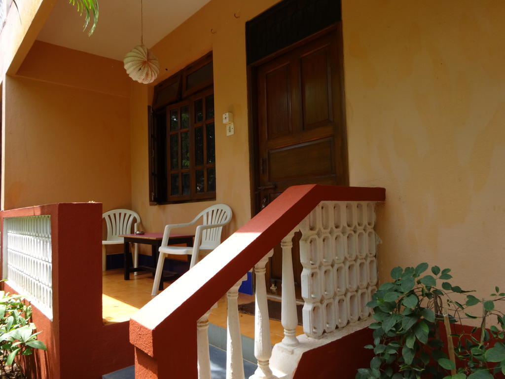 Pinto Guest House Candolim Zimmer foto