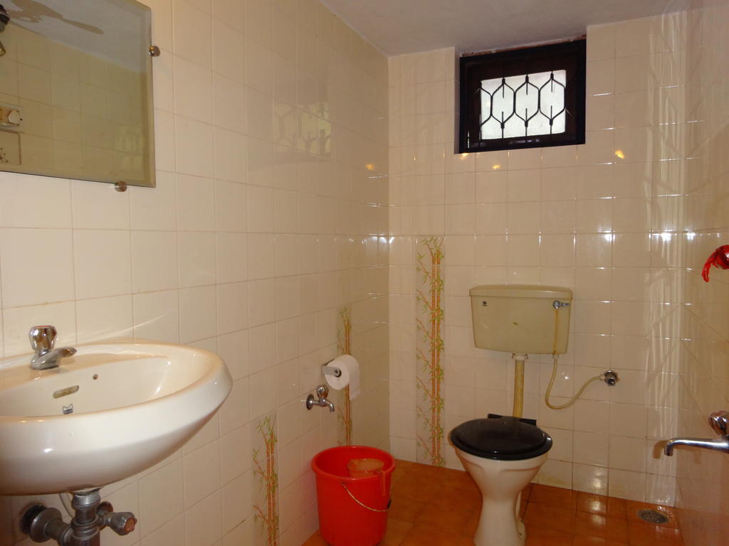 Pinto Guest House Candolim Zimmer foto